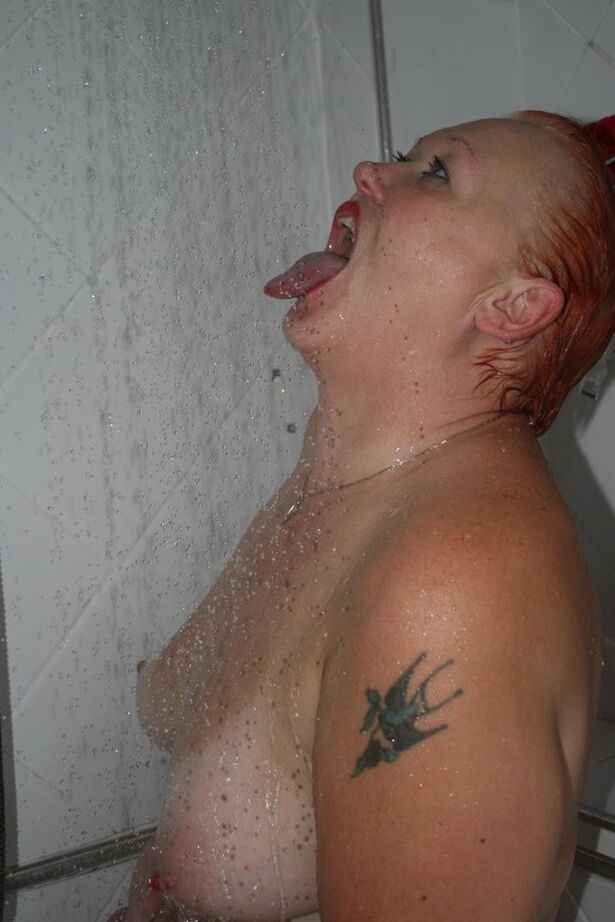 20P Mature redhead Valgasmic Exposed gets caught totally naked while in the shower