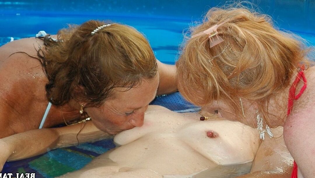 21P Real Tampa Swingers Delta Dawn, Roberta White, Trisha Swallows