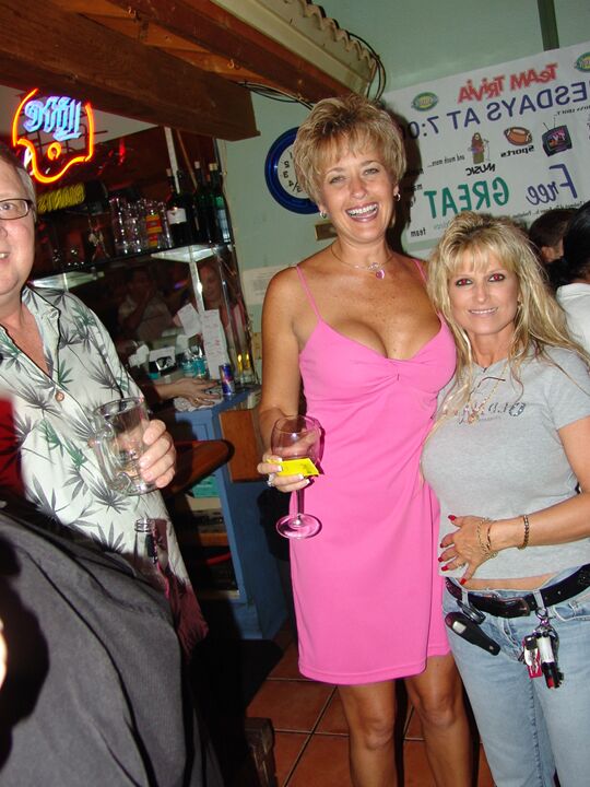 21P Chesty swinger Double Dee lets different men suck her big titties at the bar