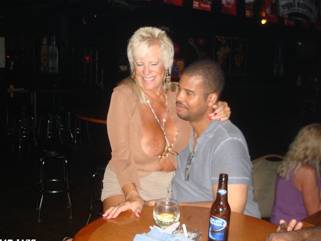 21P Real Tampa Swingers Dee Delmar, Mandi Mcgraw, Tracy Licks