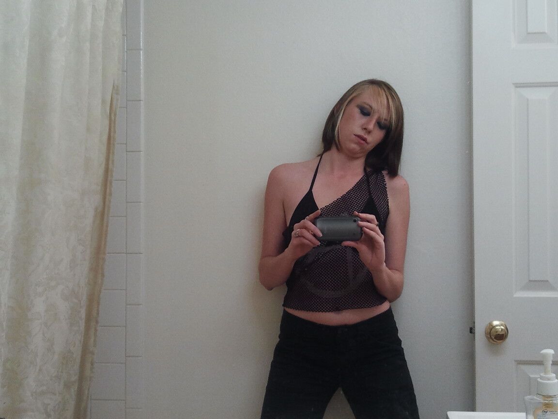 21P Check Out My Chick Kacie Montes