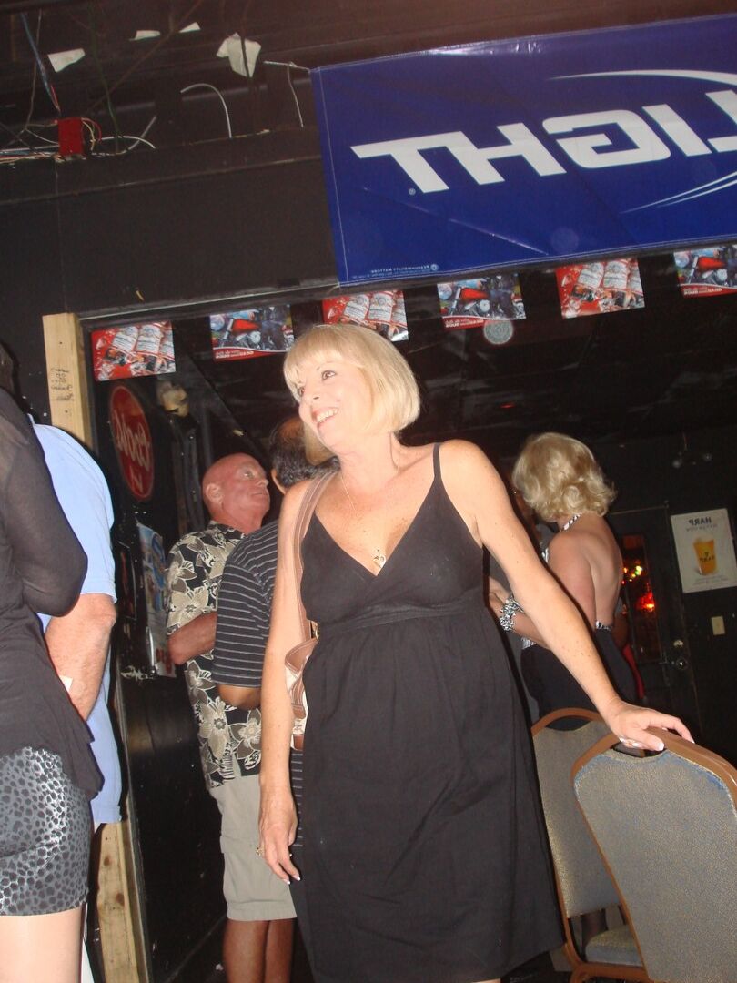 21P Real Tampa Swingers Mandi McGraw, Scarlet Andrews, Tracy Lick, Victoria Used Blonde