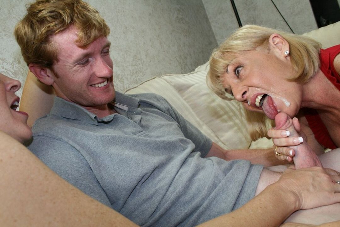 21P Real Tampa Swingers Scarlet Andrews, Tracy Lick