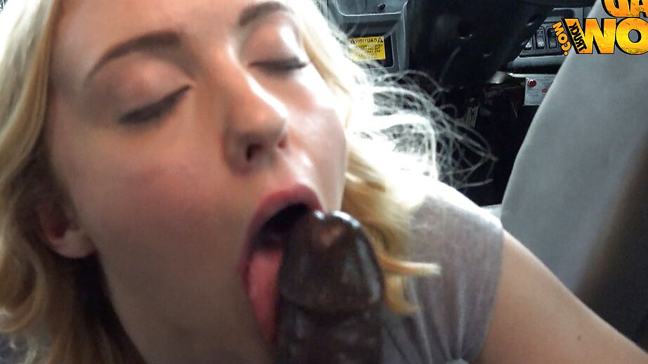 16P Blonde Amateurin Chloe Couture schreit beim harten Sex mit BBC im Abschleppwagen