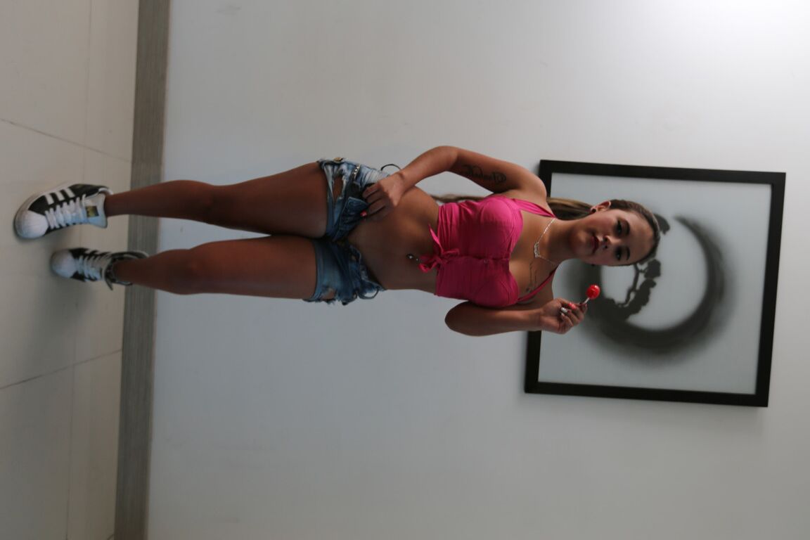 21P Latina newbie Sofia Perez undresses at the casting and shows her perky tits