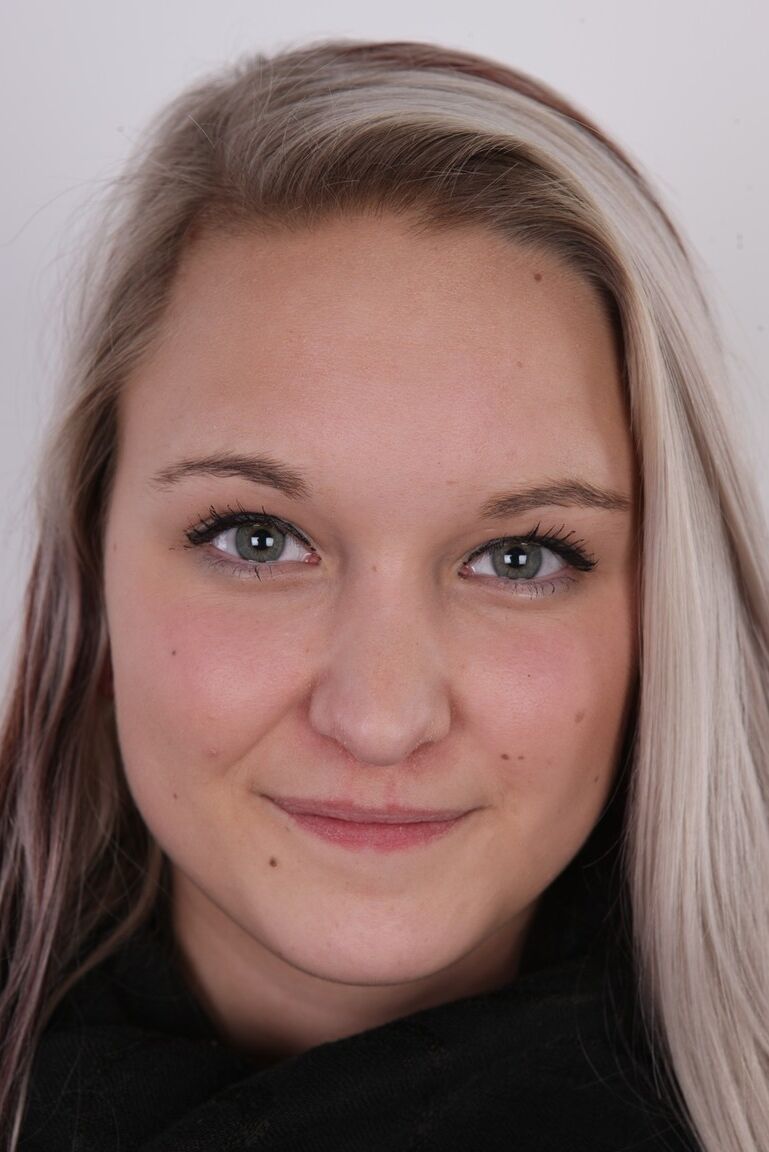 20P Broke college girl turns to modelling in the nude to pay the bills