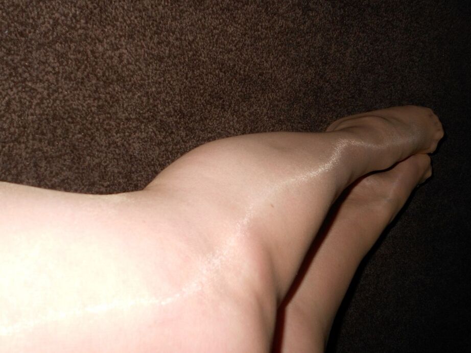 20P Gros amateur Valgasmic Exposed modèles collants transparents sur ses sous-vêtements