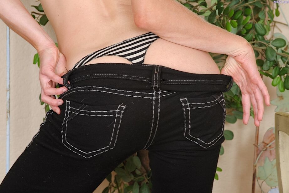 16P Bella Bends showing hot panties and dreaming of a yummy pecker