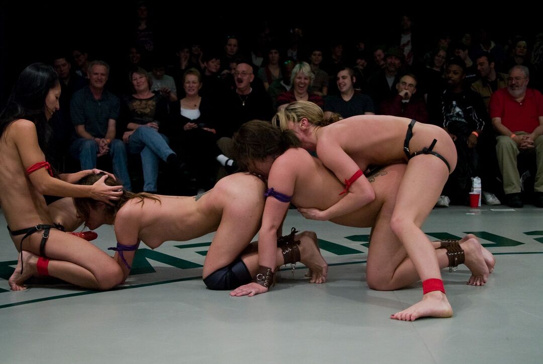 21P Ultimate Surrender Alexa Von Tess, Amber Rayne, Ariel X, Tia Ling