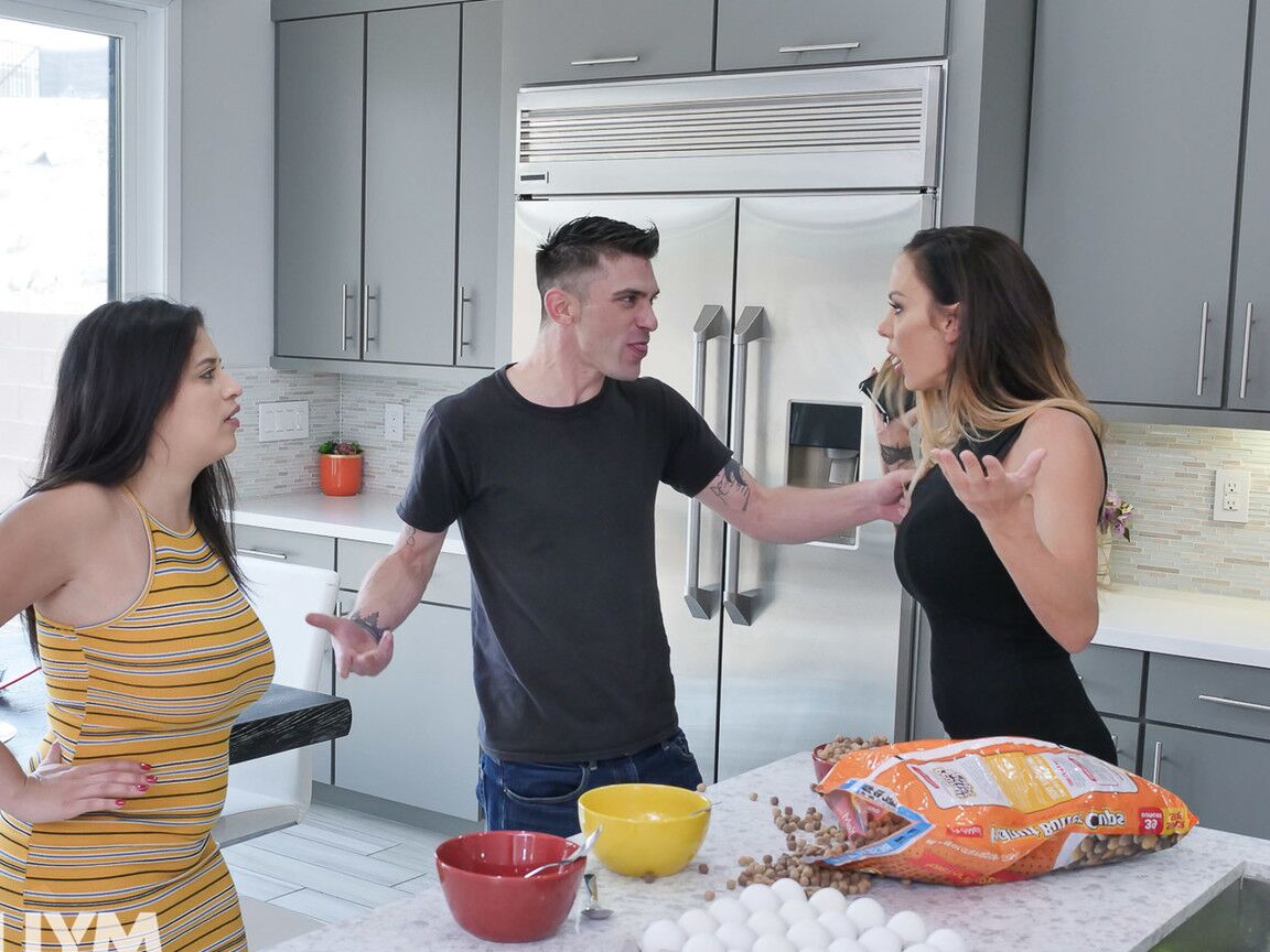 21P Busty babes Mckenzie Lee and Gabriela Lopez get fucked by a horny guy