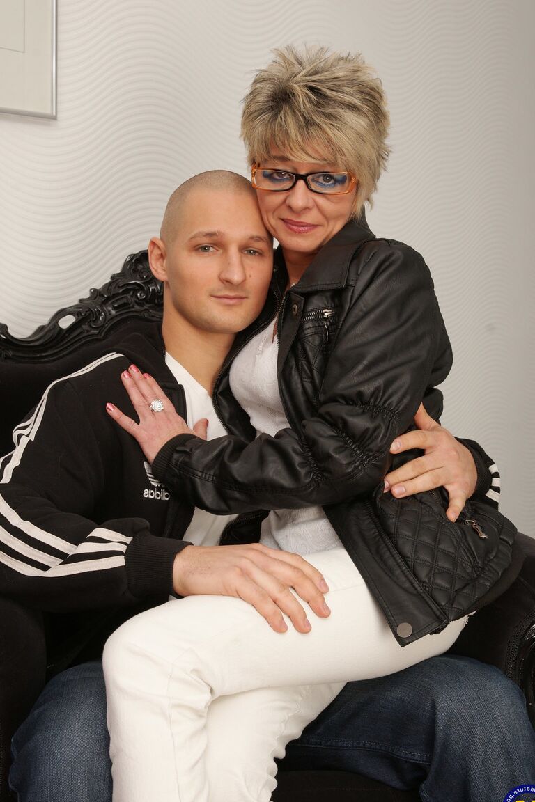 21P Short haired mature Luciane sucks dick and enjoys hardcore pussy penetration
