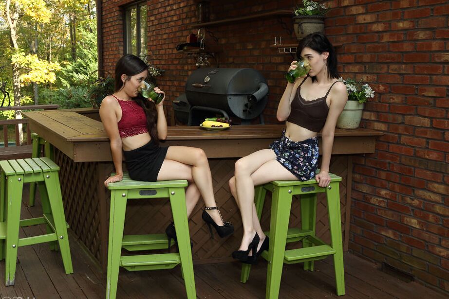 16P Lesbian girls Ivy Aura & Freya Von Doom tribbing and toying out on the deck