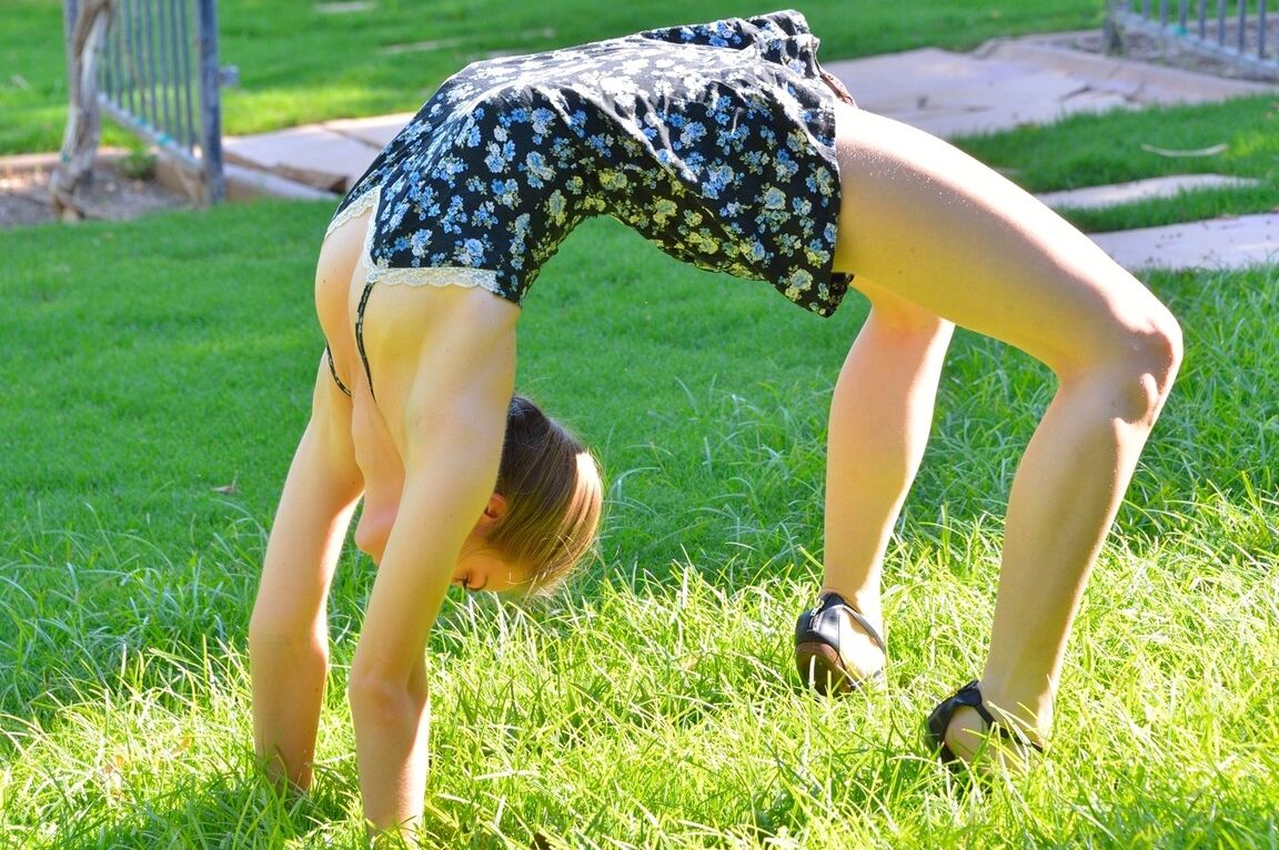 15P Amateur model toys her twat with a banana during public exhibitionism