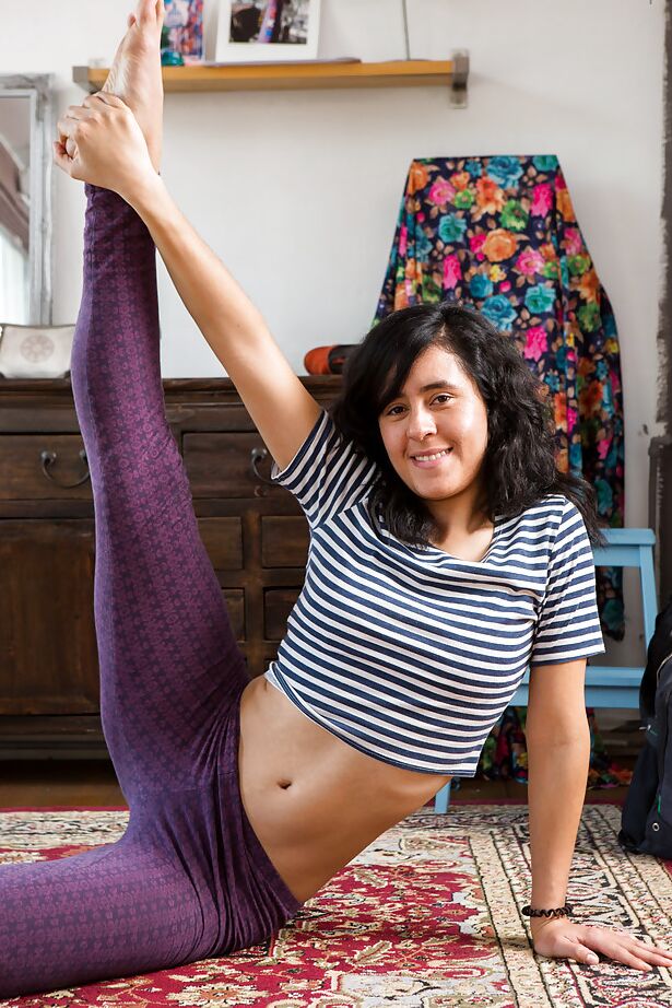 16P Brunette first timer Gabriela A sheds yoga pants for hairy pussy viewing