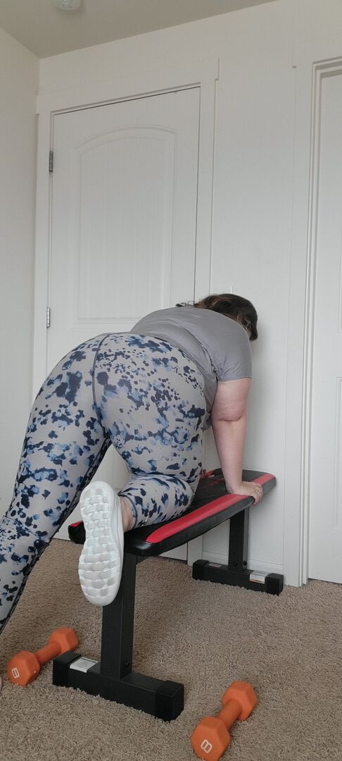 16P Obese amateur Busty Kris Ann gets naked while working out at home