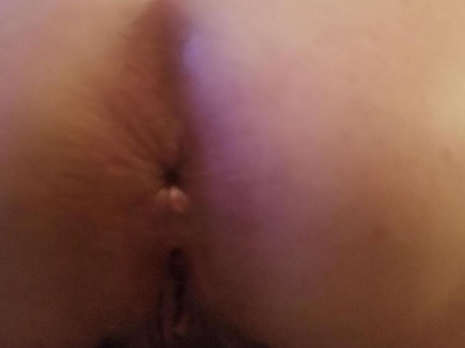 20P Mais velha gorda Sexy NE BBW se envolve em atos sexuais POV depois de mostrar sua bunda grande
