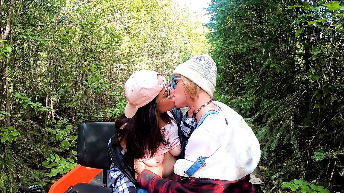 21P Adult Time AKGINGERSNAPS, Lana Mars, Smassh