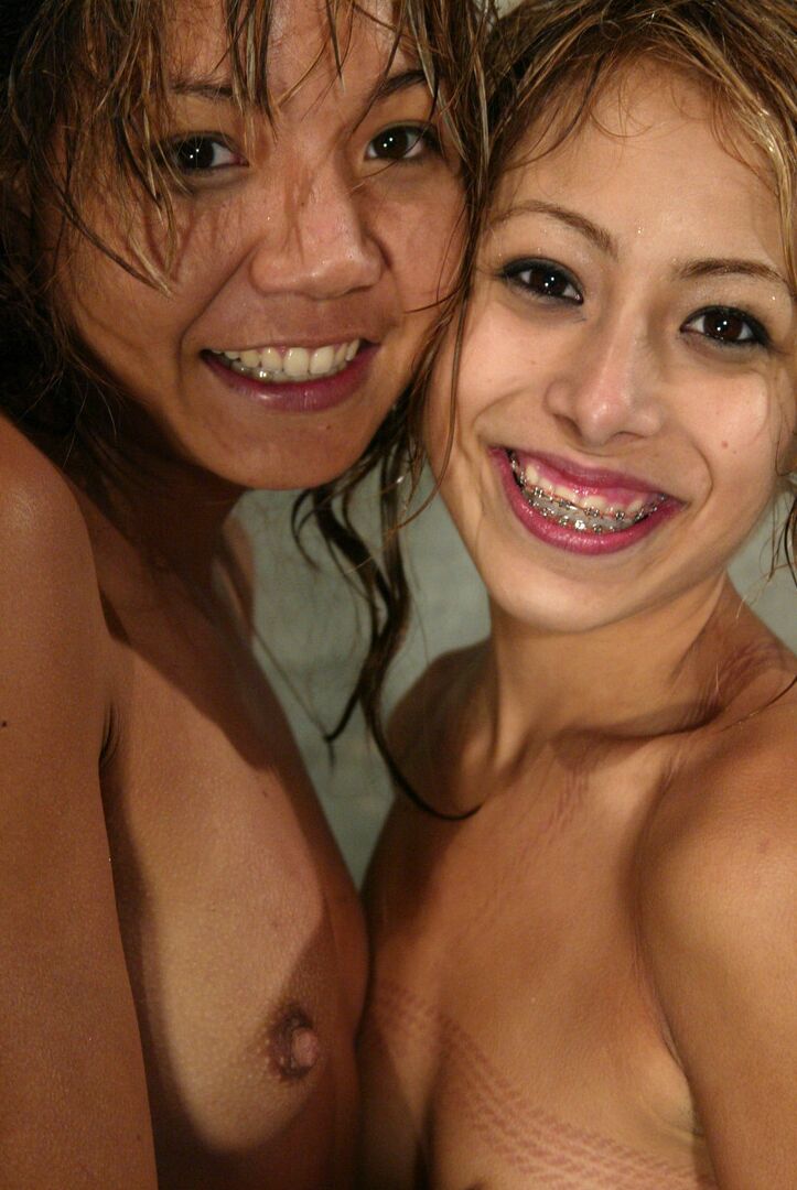 20P Wasser-Bondage Kat, Keeani Lei