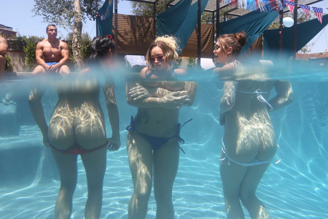 21P Reality Kings Cali Carter, Ember Snow, JoJo Kiss