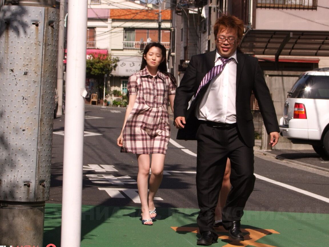 21P Asian schoolgirl Ai Uehara unveils her ass and sucks a dong on her knees