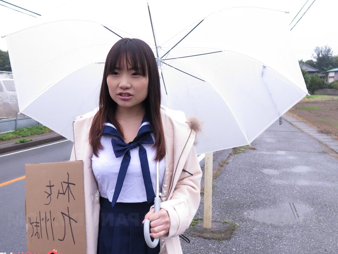 20P Asian brunette Mikoto Mochida gets picked up to suck a knob in a car