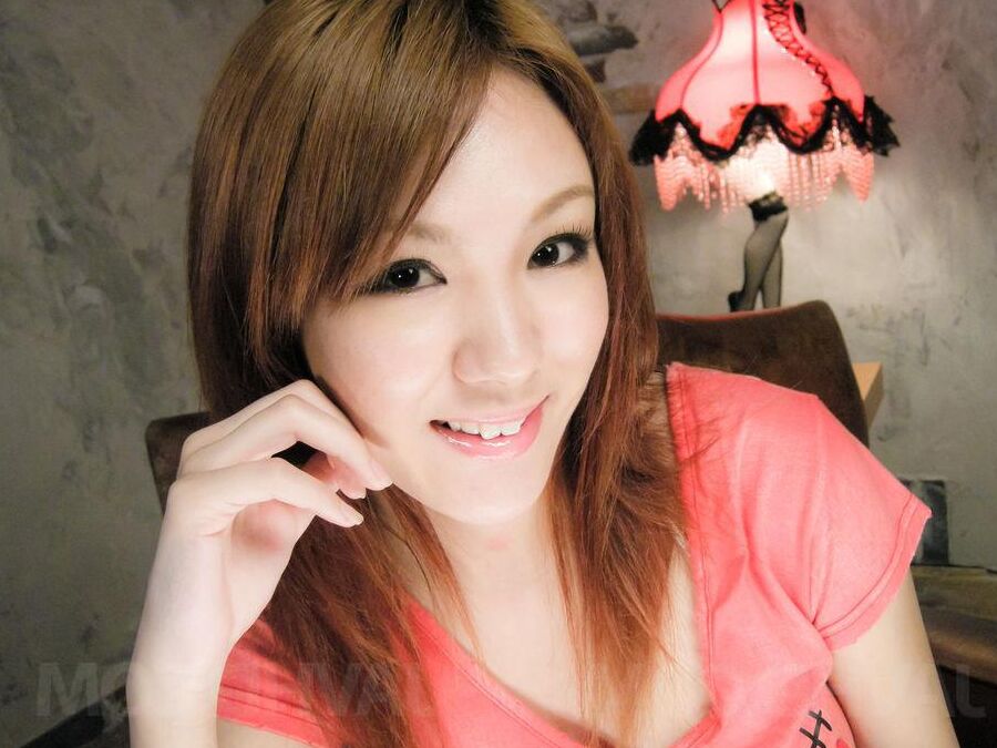 15P Foxy Rei fue tocada analmente antes de comer una carga de esperma