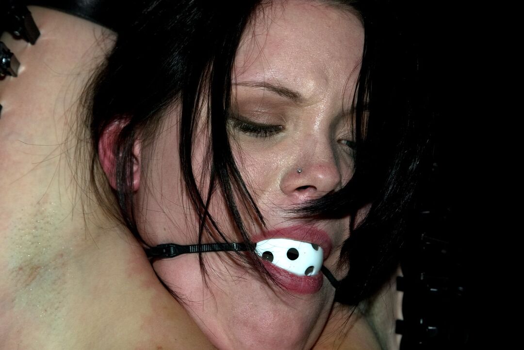 Dispositivo 21P Bondage Raina Verene