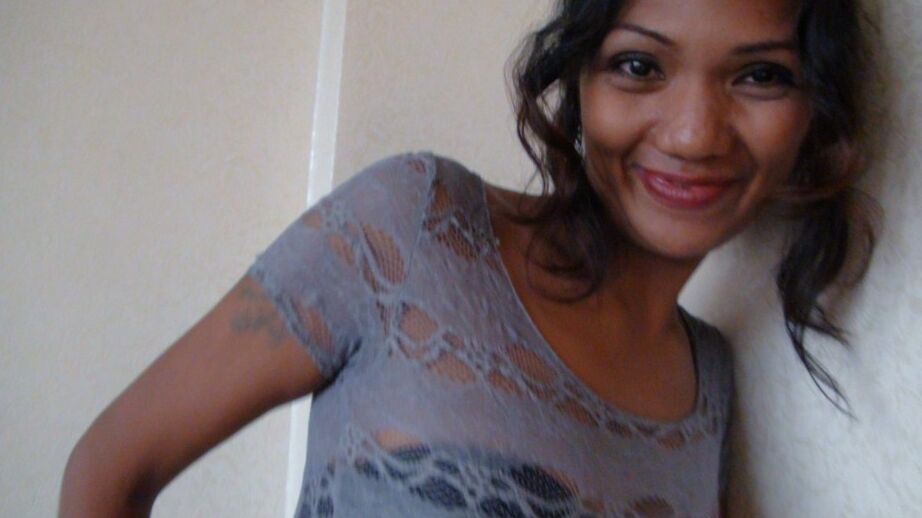 17P Garota filipina muito sexy Yen abre as pernas