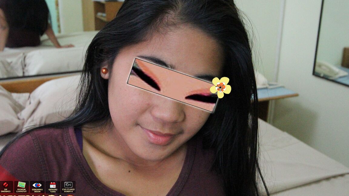 15P Garota filipina de 18 anos tem sua buceta apertada cheia de porra por um Farang