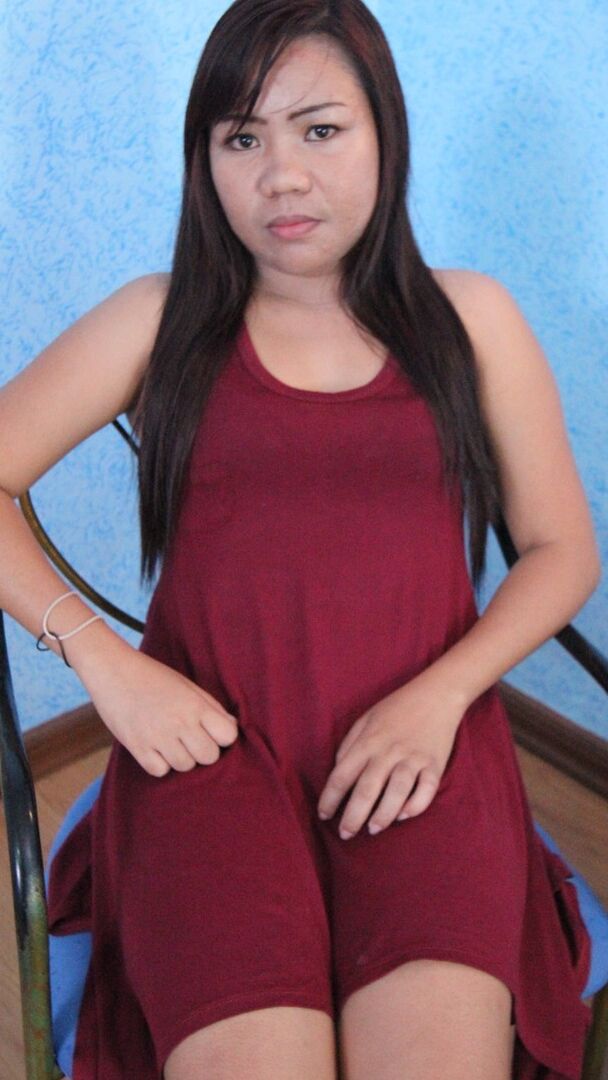 15P Mulher filipina gordinha tira o vestido para posar nua pela primeira vez
