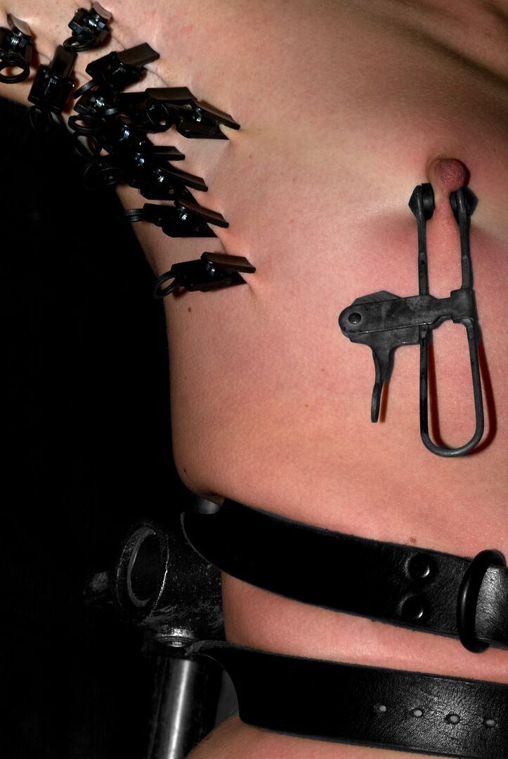 Dispositivo 21P Bondage Damon Pierce, Sarah Jane Ceylon
