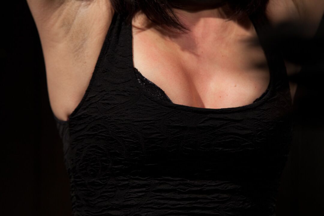 21P Device Bondage Bobbi Starr