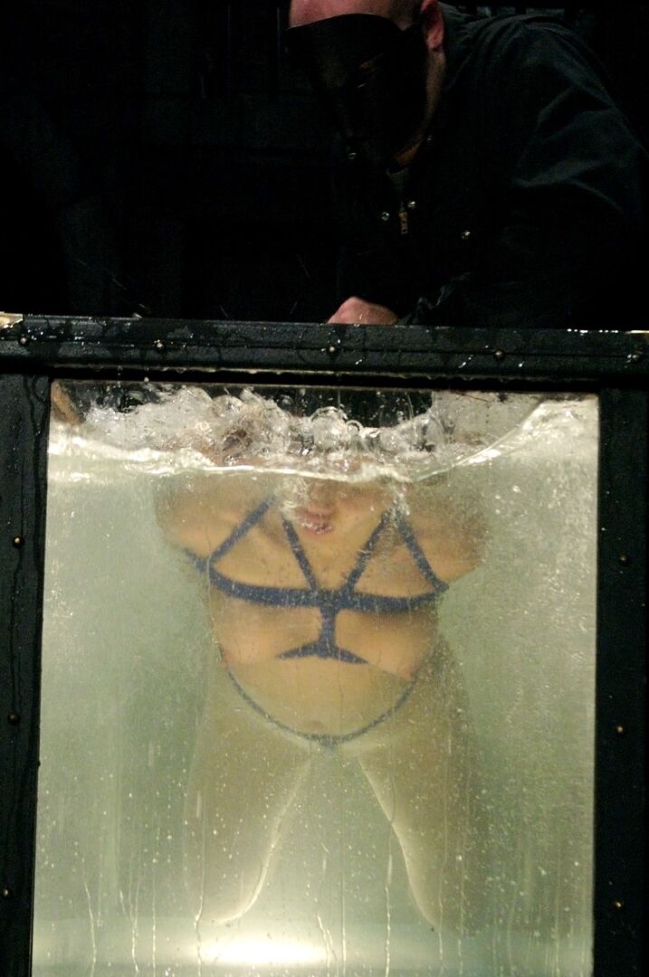 21P Water Bondage Keeani Lei