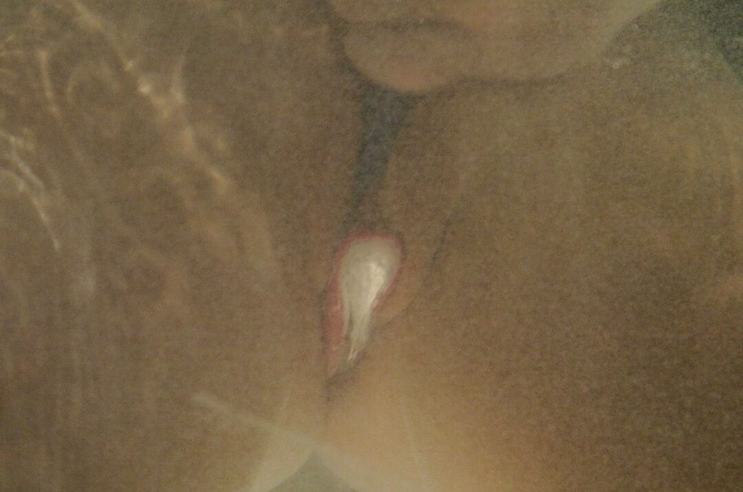 21P Water Bondage Keeani Lei