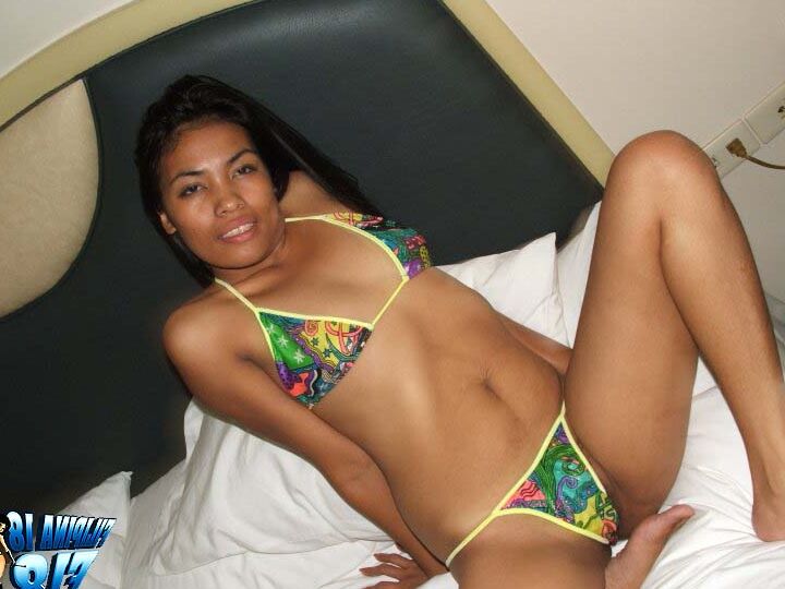 12P Filipina 18 Bikini Asiática