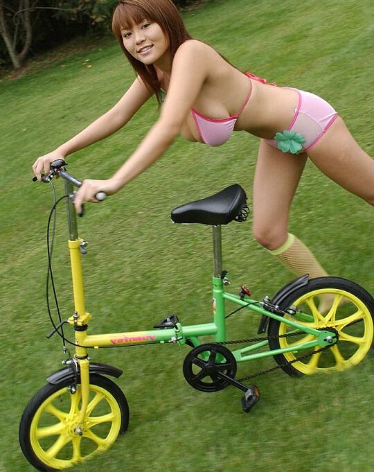 16P Japanese model Yoko Matsugane strikes great non nude poses in a bikini