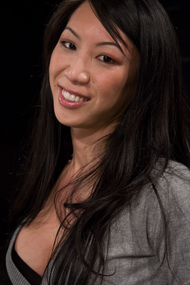 21P Device Bondage Tia Ling