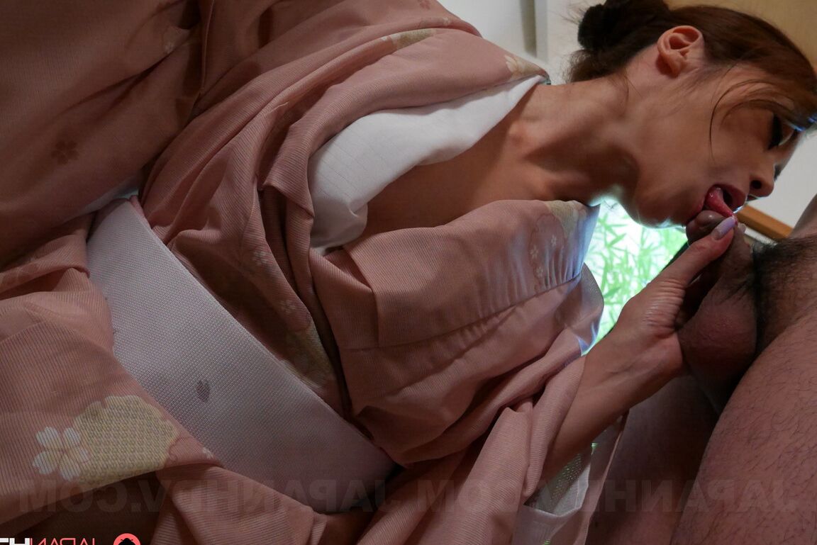 21P Hot Japanese mom Maki Hojo gets toyed before blowing multiple Asian cocks