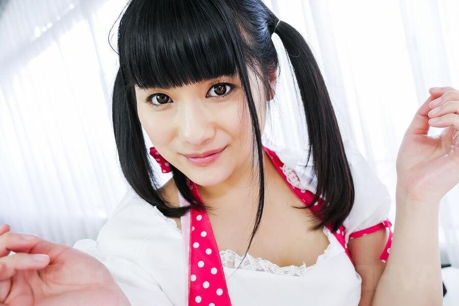 16P かわいい制服を着た小志アンが男の嫌いな人の穴を舐めてフェラする