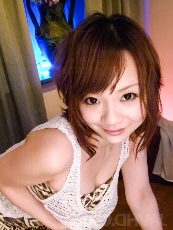 15P 荒木アリサがふざけながら缶を振りながらたくさんシャロンします