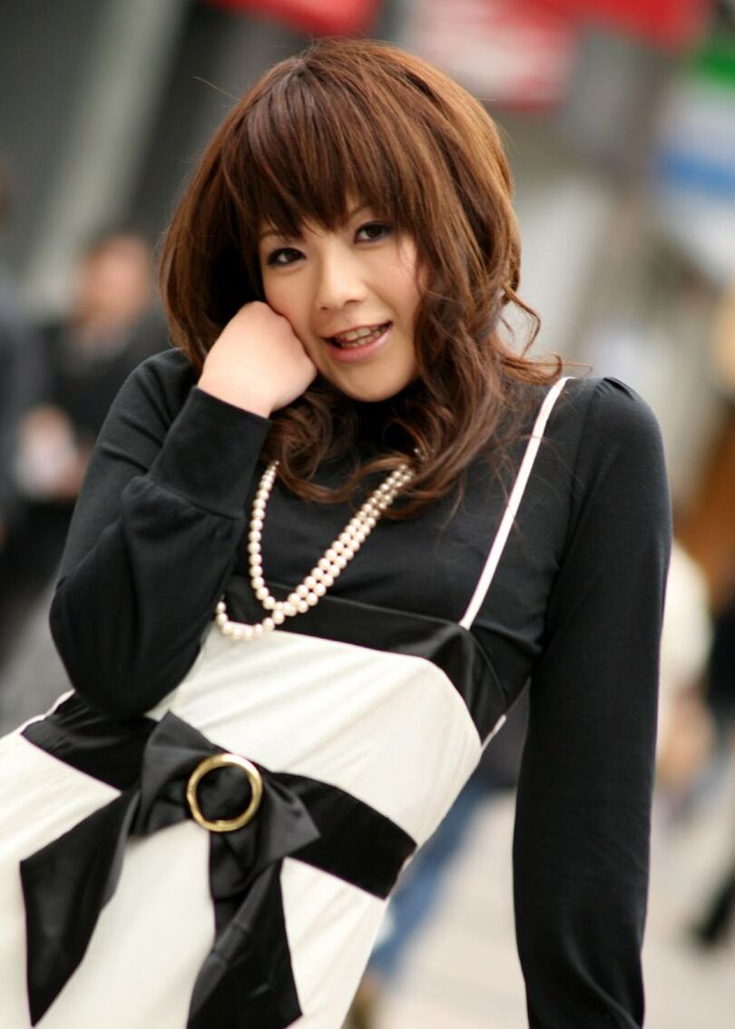 16P Linda adolescente japonesa Kurara modelos não nuas dentro e fora de casa
