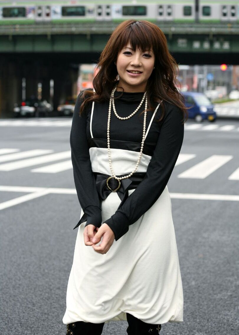 16P Linda adolescente japonesa Kurara modelos não nuas dentro e fora de casa