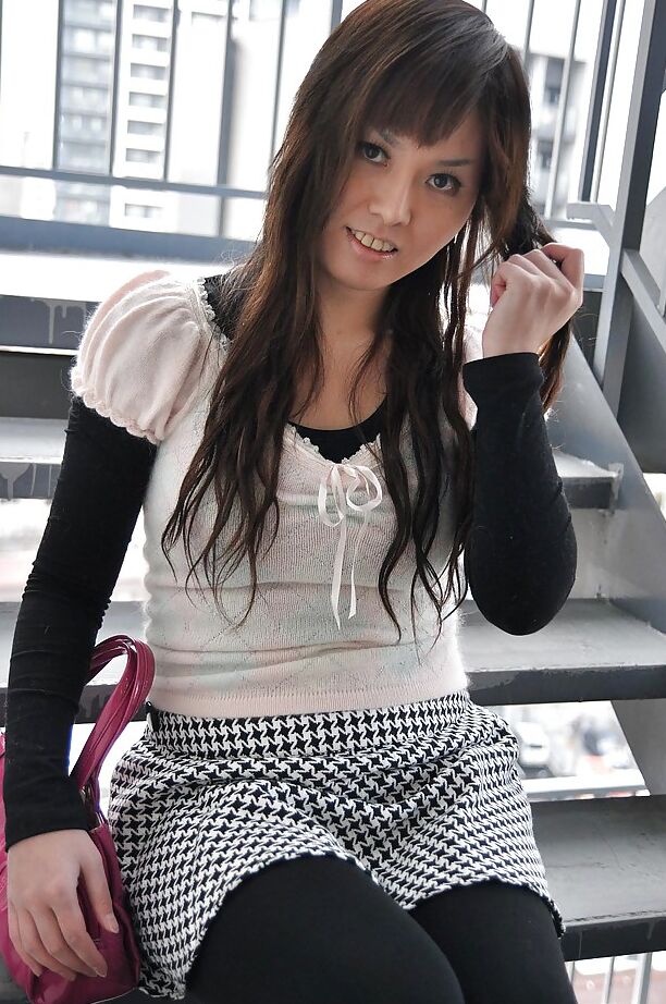 16P Yoshie Kiyokawa is ready to get naked just to get that vibrator