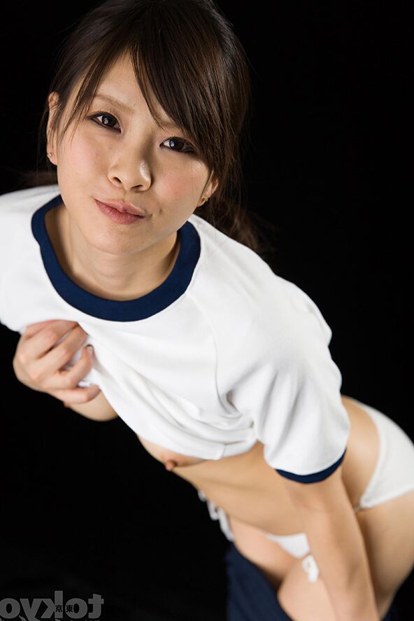 16P Japanese girl has her hands tied behind back before a messy face fuck