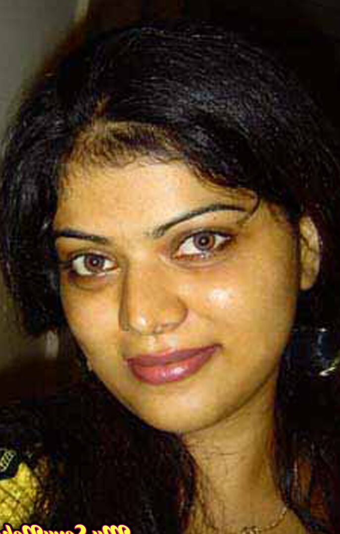 15P Indian girl Heha puts a smile on her pretty face during non nude poses