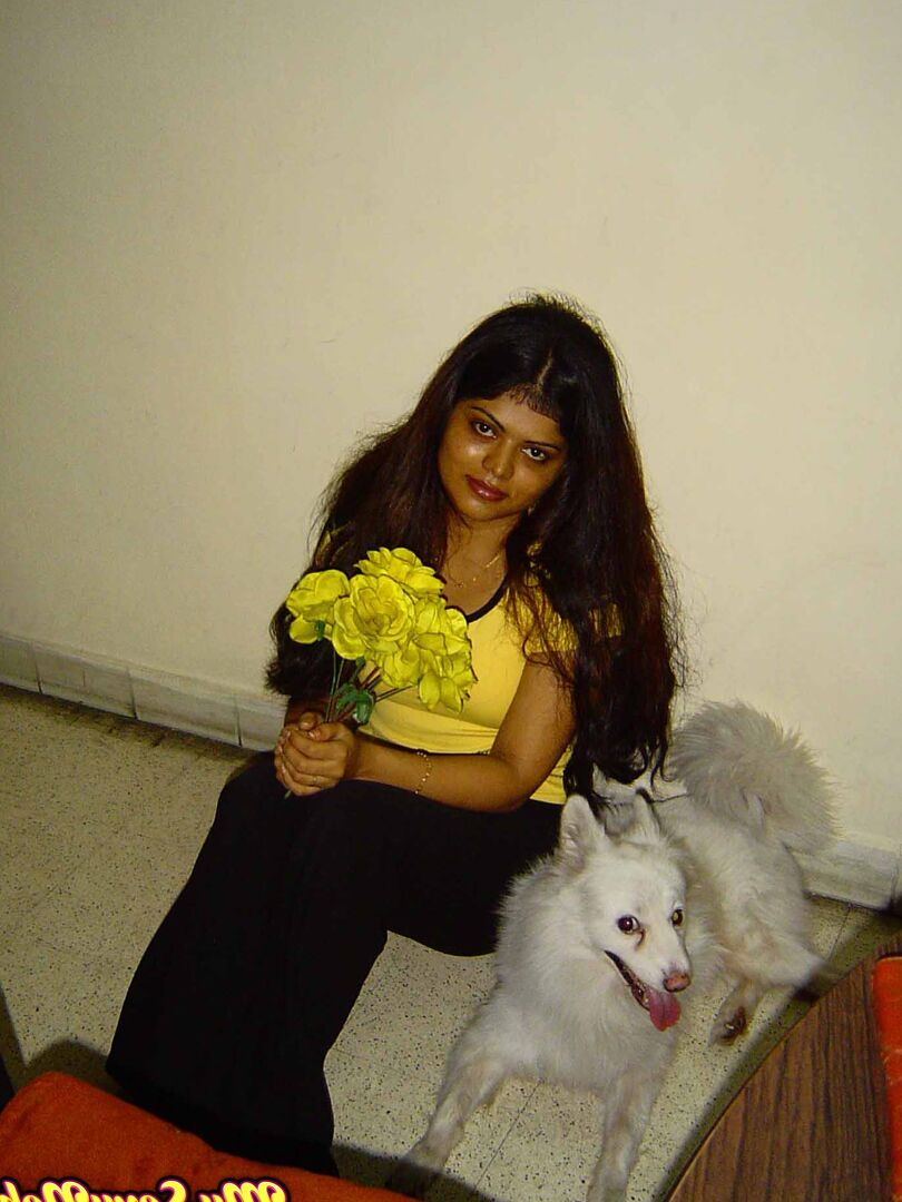 15P Indian girl Heha puts a smile on her pretty face during non nude poses