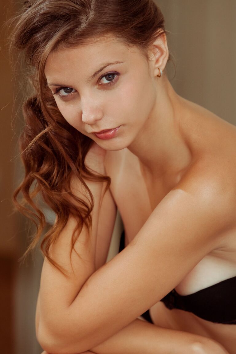 21P Met Art Emma Dulce