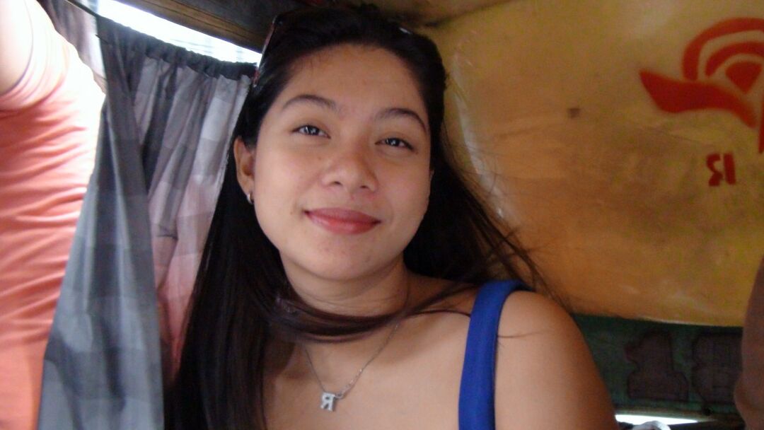 16P Local Asian BJ queen picked up by traveller and fed cock on film until facial