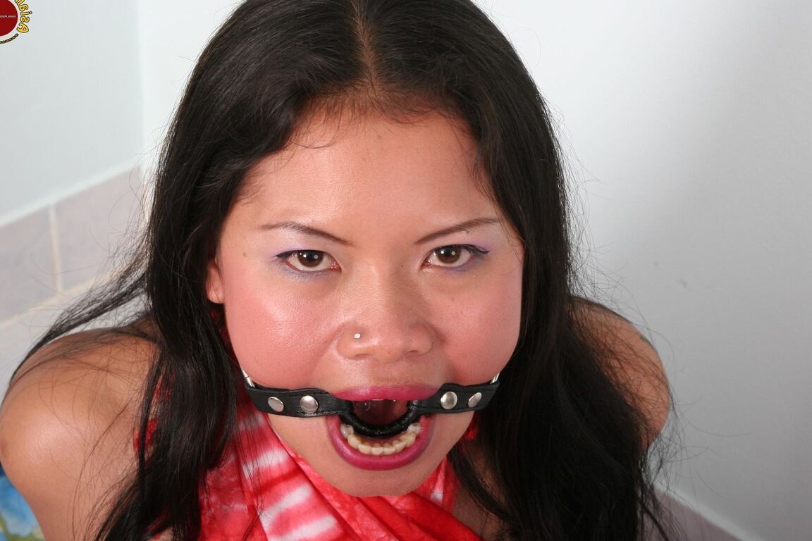 16P Stupid Asian Ring Gagged and Toetied for humiliation