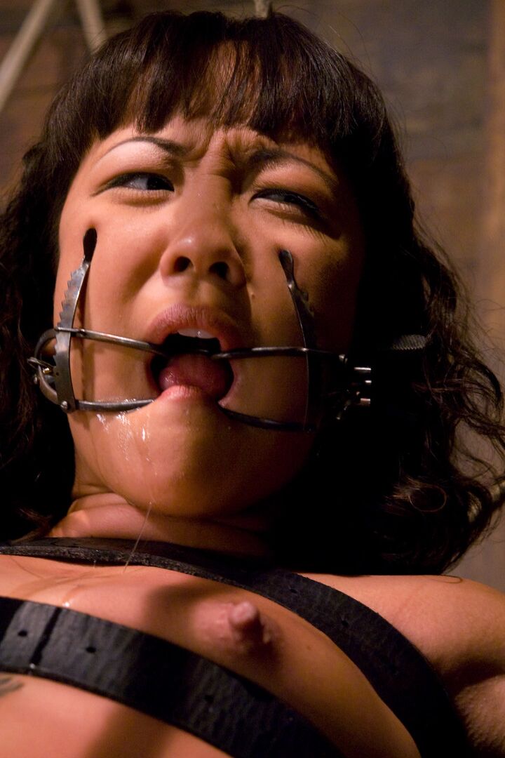 21P Wired Pussy Claire Adams, Jandi Lin